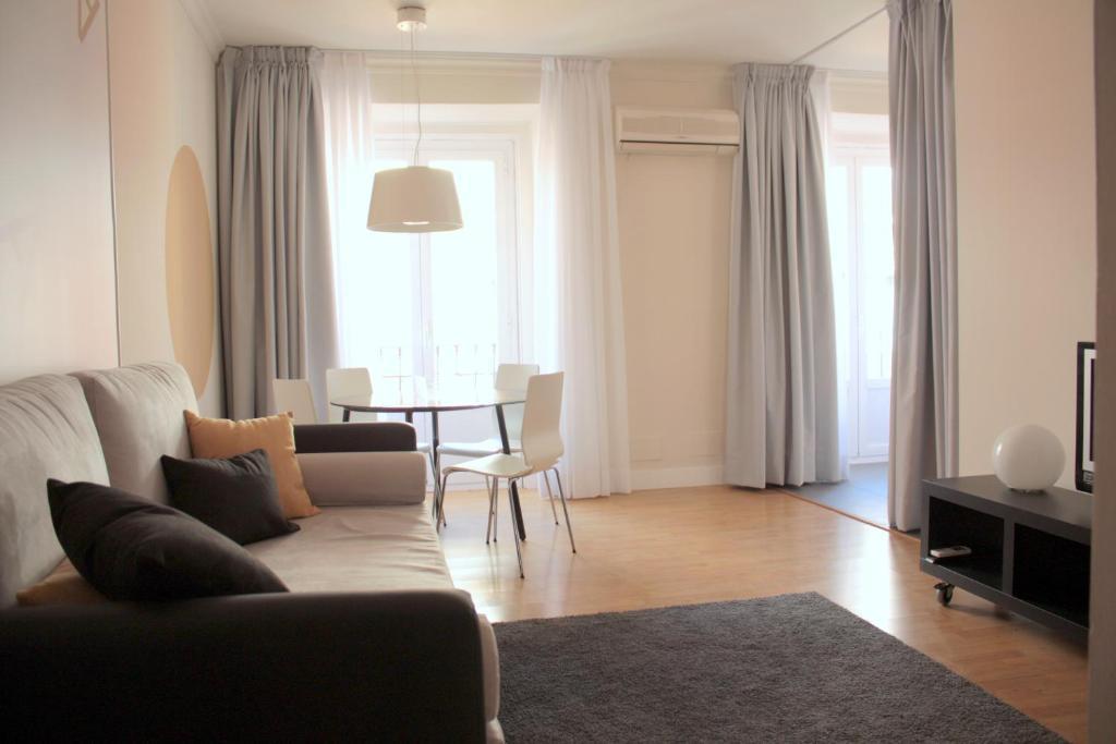 Metropol Rooms Madrid Extérieur photo